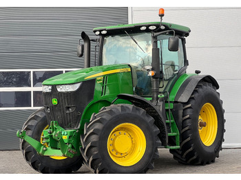 JOHN DEERE 7260R Traktor