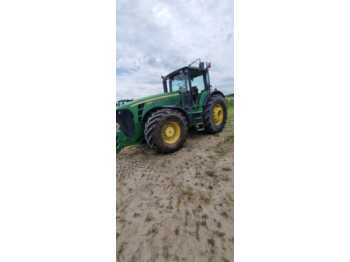 JOHN DEERE 8530 Traktor