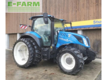 NEW HOLLAND T5 Traktor