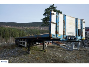 Pritschenauflieger/ Plattformauflieger Narko 3 axle trailer. Good with stake holes.: das Bild 1