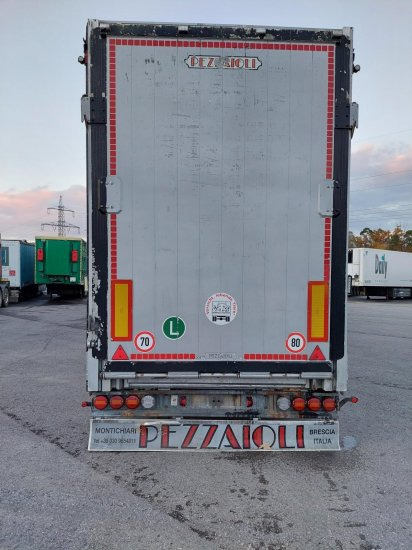 Tiertransporter Auflieger Pezzaioli SBA32/G , 5 Stock , Viehtransporter  , Tränkeranlage,: das Bild 3