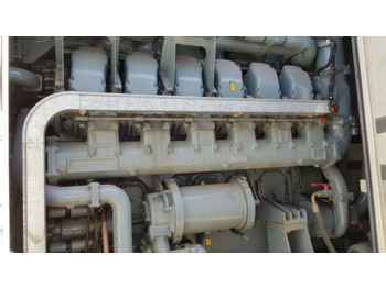 Stromgenerator Agregat Prądotwórczy na Angielskim silniku PAXMAN 3400 KM VP185 . 12 cylindrów .: das Bild 2