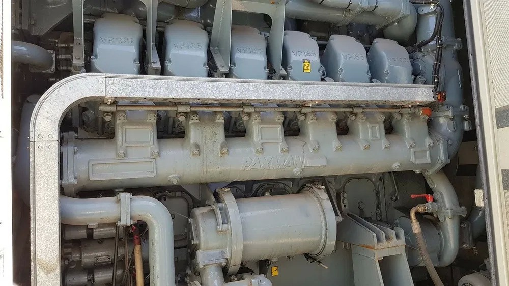 Stromgenerator Agregat Prądotwórczy na Angielskim silniku PAXMAN 3400 KM VP185 . 12 cylindrów .: das Bild 2