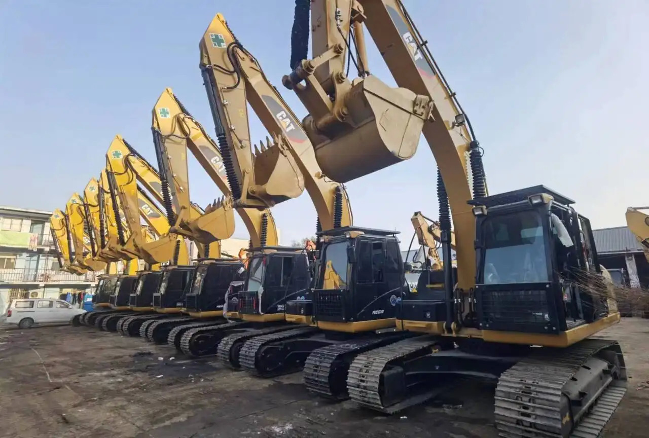 Kettenbagger High Quality Second Hand Digger Caterpillar Used Excavators Cat 320d2,320d,320dl For Sale In Shanghai: das Bild 3