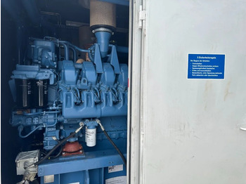 MTU 16V 4000 SDMO 2200 kVA Silent generatorset in container - Stromgenerator: das Bild 2