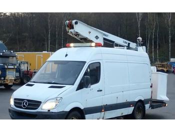 LKW mit Arbeitsbühne, Kastenwagen Mercedes-Benz Sprinter 515 CDI Versalift 14 mts boom lift van: das Bild 1