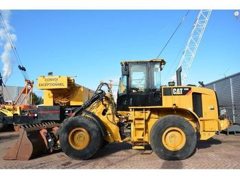 Radlader CATERPILLAR 930H