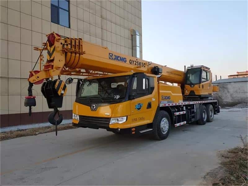 Mobilkran XCMG OEM Manufacturer QY25K5C 25 Ton Used Cranes  In Dubai: das Bild 2