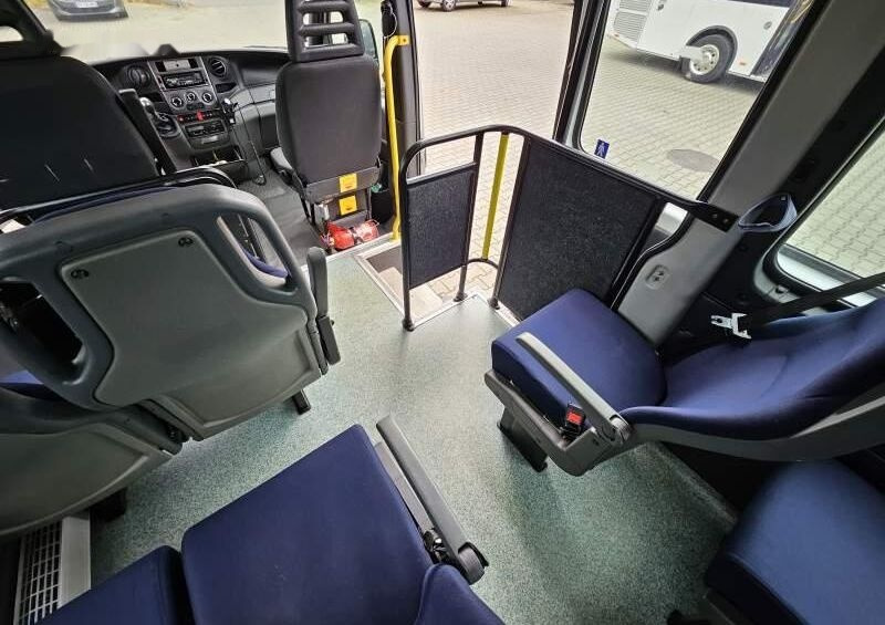 Kleinbus, Personentransporter IVECO A50C17: das Bild 17