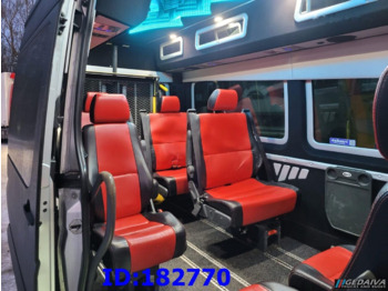 MERCEDES-BENZ Sprinter 319 Reisebus