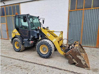 KOMATSU WA70 Lader