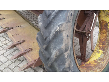 Reifen für Landmaschine, Zustand - NEU Goodyear dubbellucht: das Bild 2