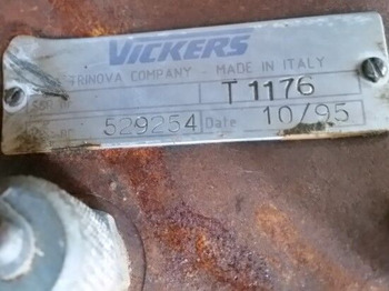 Vickers Hydraulics   Case 1188 - Hydraulik ventil für Bagger: das Bild 3