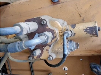Vickers Hydraulics   Case 1188 - Hydraulik ventil für Bagger: das Bild 2