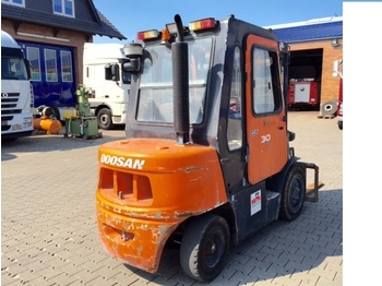 Doosan D30G - Dieselstapler