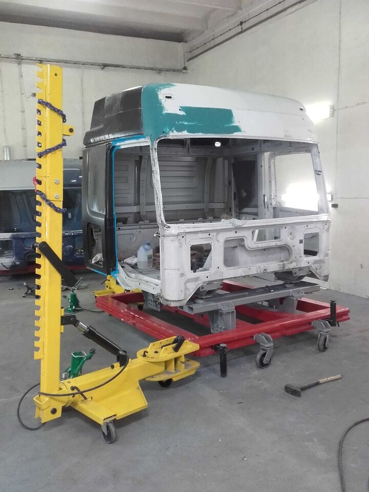 Werkstattgerät Rahmen für die Reparatur von Lkw-Fahrerhäusern: das Bild 3
