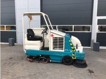 Kehrmaschine TENNANT 8210 veeg/schrobmachine