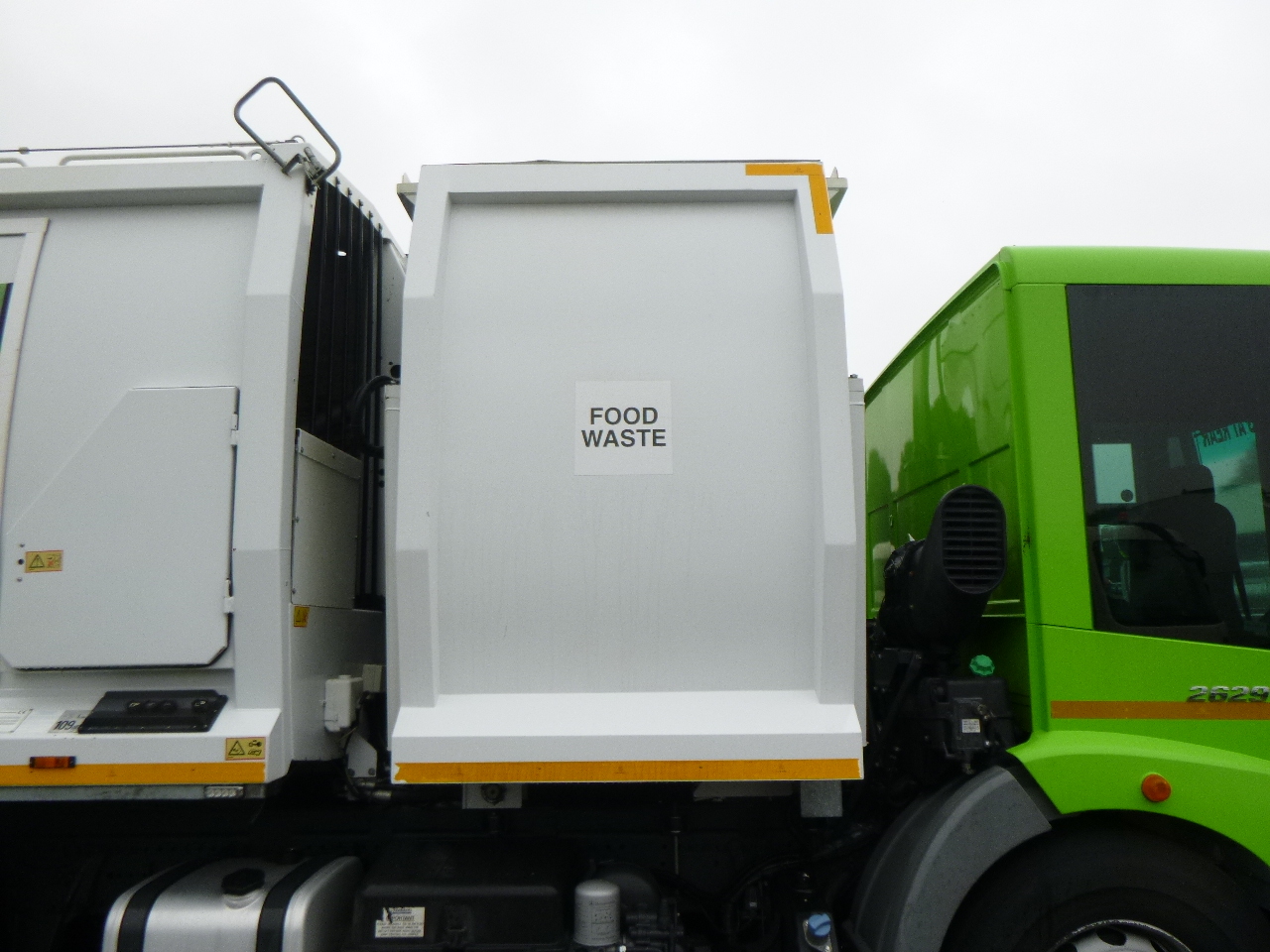 Müllwagen Mercedes Econic 2629 RHD 6x2 Geesink Norba refuse truck: das Bild 6