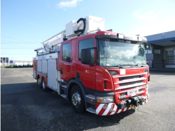 Feuerwehrfahrzeug Scania P310 6x2 RHD fire truck + pump, ladder & manlift: das Bild 2