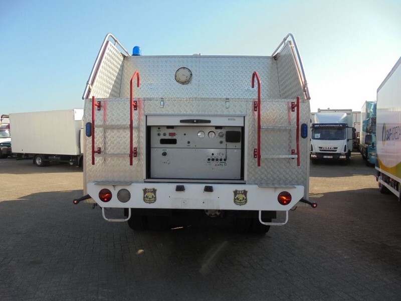 Feuerwehrfahrzeug Steyr 1490 + Manual + 6X6 + 16000 L + TATRA: das Bild 9