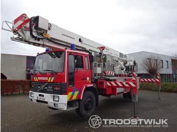 Feuerwehrfahrzeug Volvo FL6-175: das Bild 1