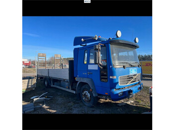 Abschleppwagen Volvo FL6 220 Flatbed truck with ramps: das Bild 1