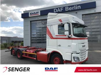 Containerwagen/ Wechselfahrgestell LKW DAF XF 460 FAR Space Cab, Langendorf BDF Wechselsyst: das Bild 1