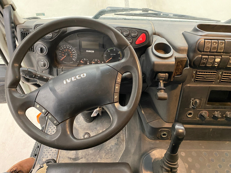 Iveco Trakker 410 - 8x4 – Finanzierungsleasing Iveco Trakker 410 - 8x4: das Bild 10