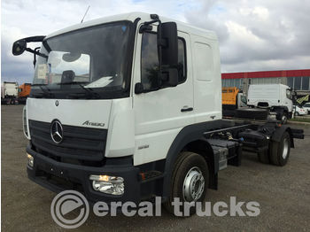 Fahrgestell LKW, Zustand - NEU MERCEDES-BENZ NEW UNUSED ATEGO 1518 EURO 6 CHASSIS WITH BED: das Bild 1