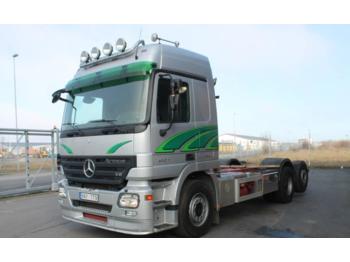 Containerwagen/ Wechselfahrgestell LKW Mercedes-Benz 2551 L 6X2: das Bild 1