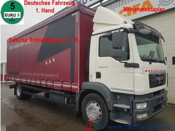 Plane LKW MAN TGM 18.250 Schiebeplane Mitnahmestapler Aufnahme
