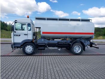 Tankwagen RENAULT Midliner 230 water sprayer 11 000 l.: das Bild 1