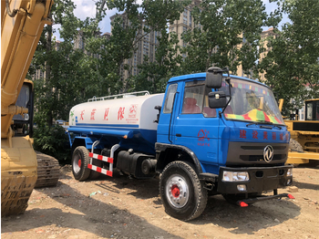 DONGFENG Water tanker truck - Tankwagen