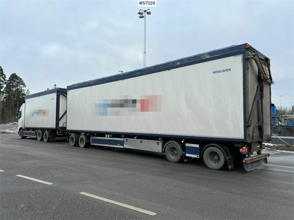 Koffer LKW Volvo FH 6x2 wood chip truck with trailer: das Bild 12