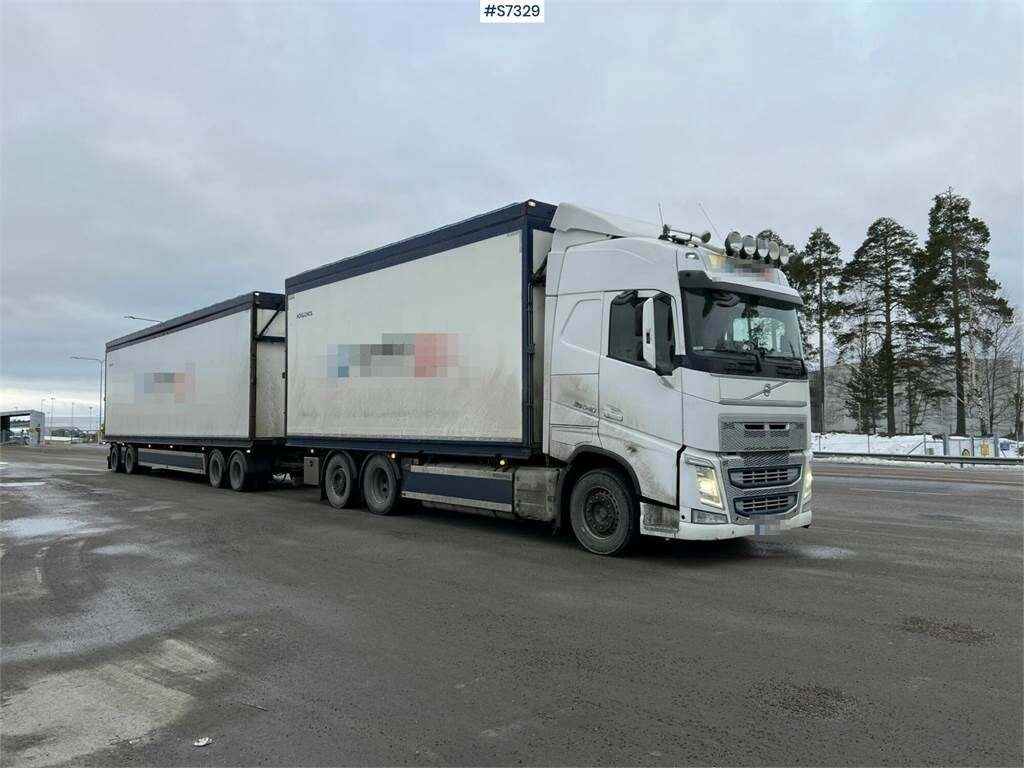 Koffer LKW Volvo FH 6x2 wood chip truck with trailer: das Bild 14