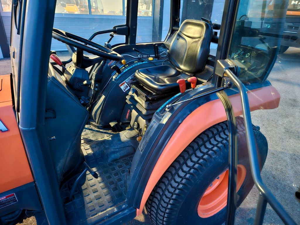 Traktor Kubota STV36 4x4 Hydro: das Bild 13