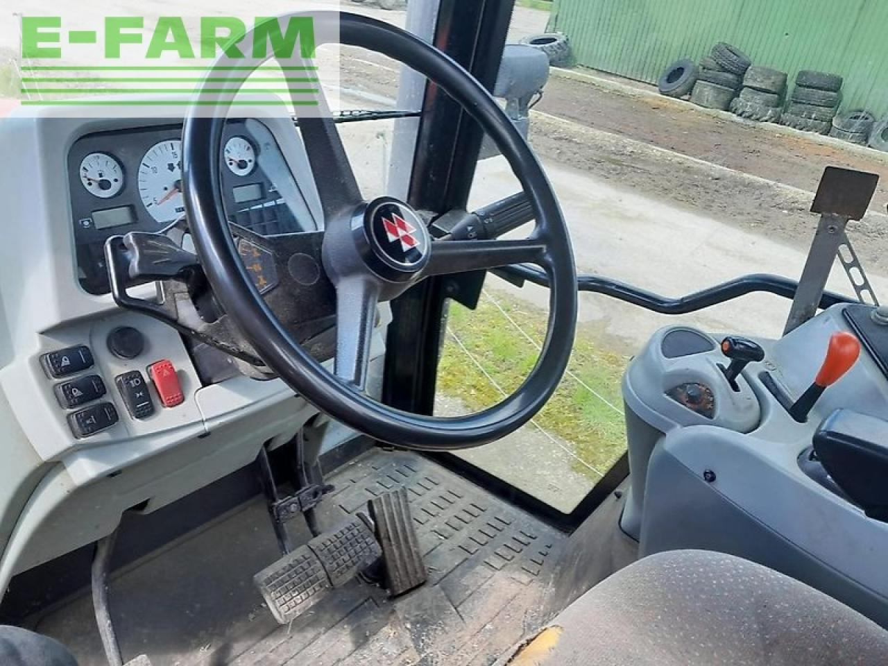 Traktor Massey Ferguson 5455 dyna-4: das Bild 16