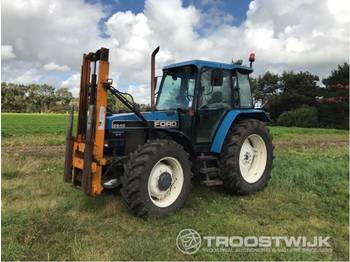 Traktor New Holland 6640: das Bild 1