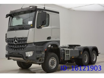 Sattelzugmaschine Mercedes-Benz Arocs 3345AS - 6x6: das Bild 1