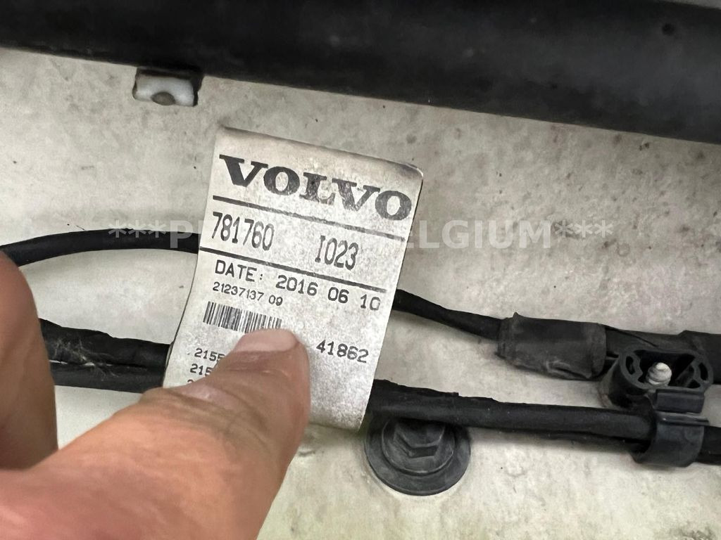 Sattelzugmaschine Volvo FH13 460*ADR*PTO POMP*FULL AIR*: das Bild 16