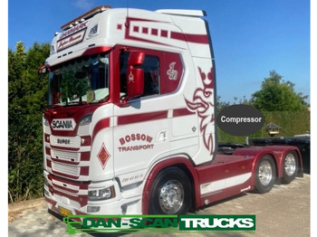 SCANIA S 580 Sattelzugmaschine