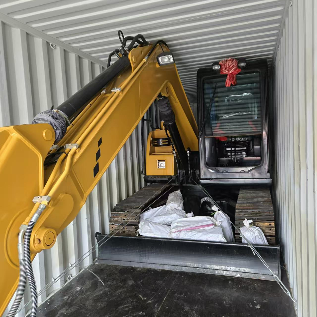 Toaks International Trading Company - SINOTRUK LKW - China undefined: das Bild 16