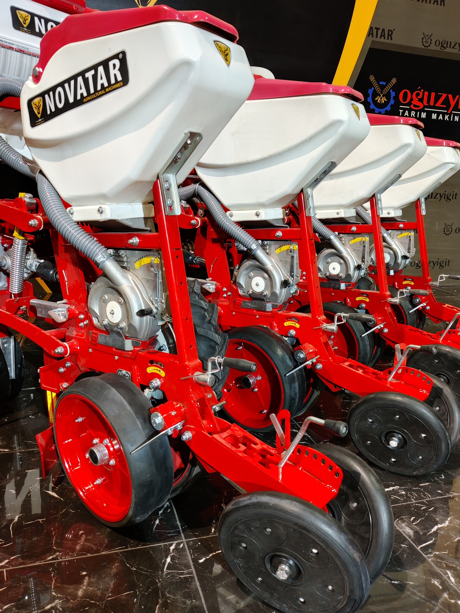 Novatar Agricultural Machinery undefined: das Bild 25