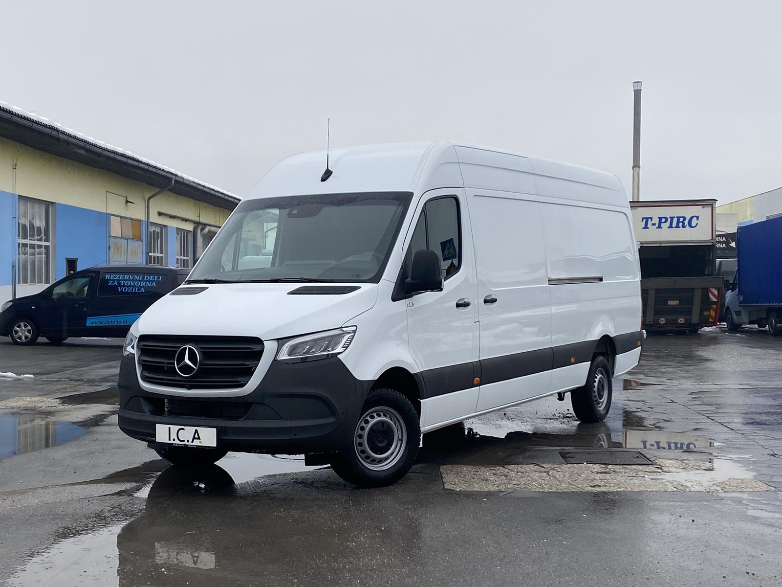 RINZ ROS d.o.o. (GmbH) - Transporter undefined: das Bild 11