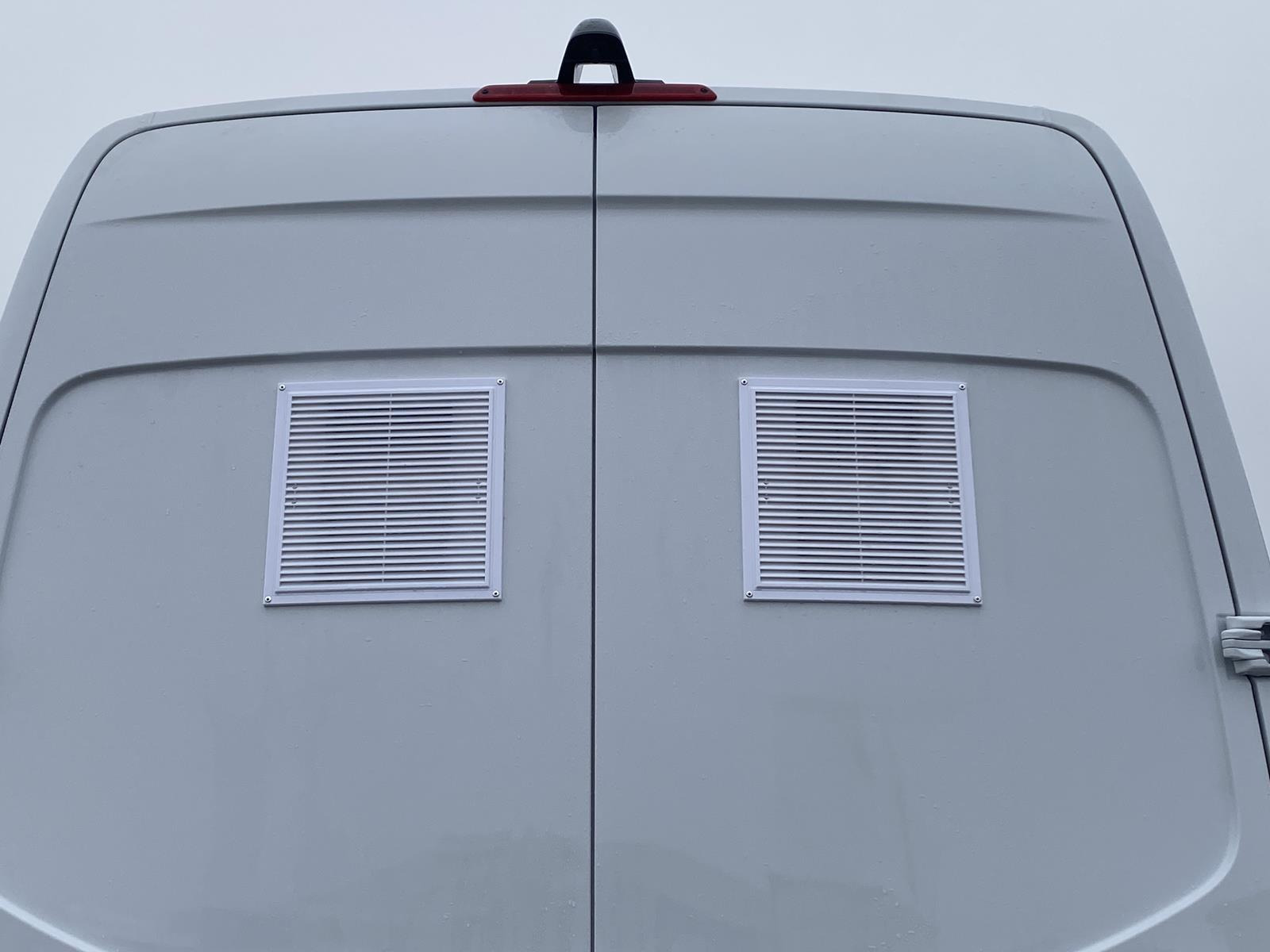 RINZ ROS d.o.o. (GmbH) - Transporter undefined: das Bild 17