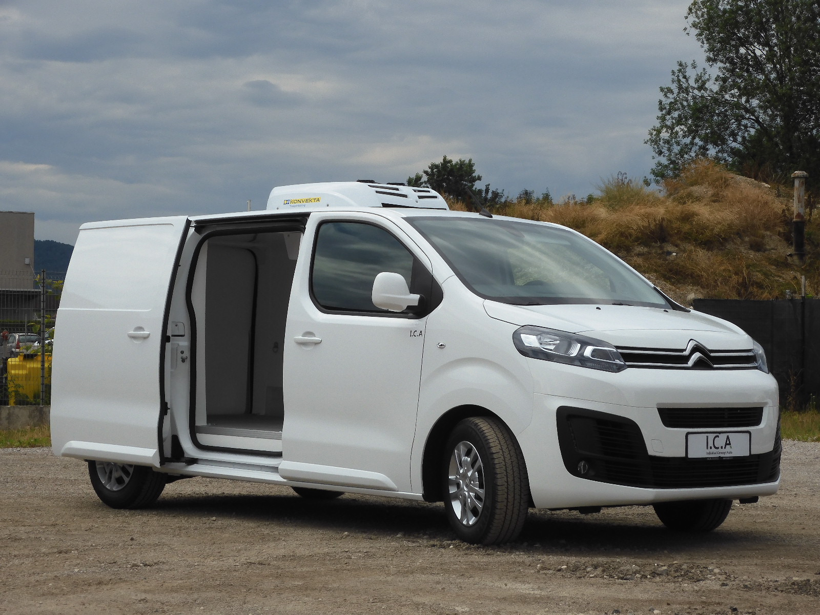 RINZ ROS d.o.o. (GmbH) - Transporter undefined: das Bild 58