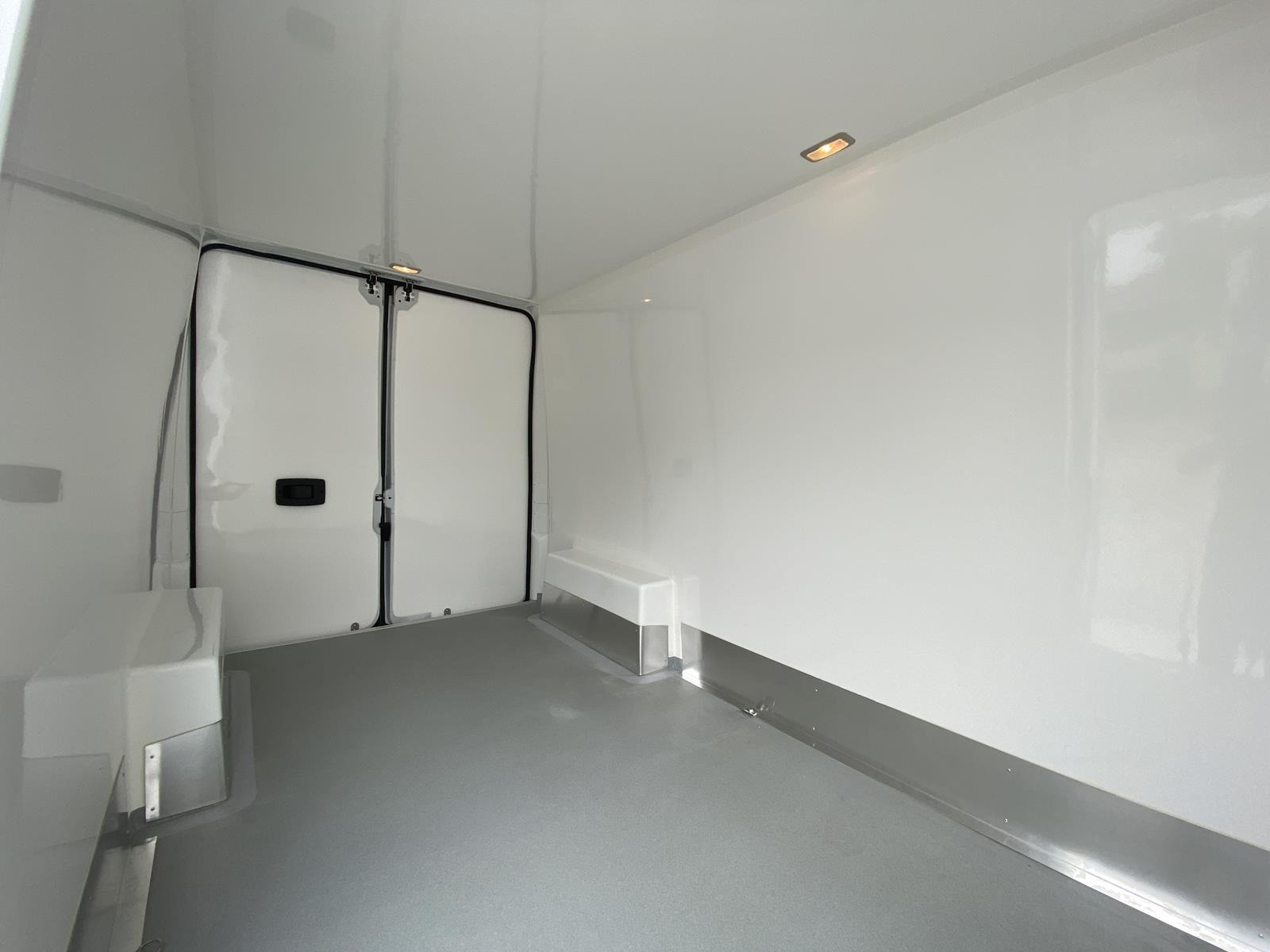 RINZ ROS d.o.o. (GmbH) - Transporter undefined: das Bild 27