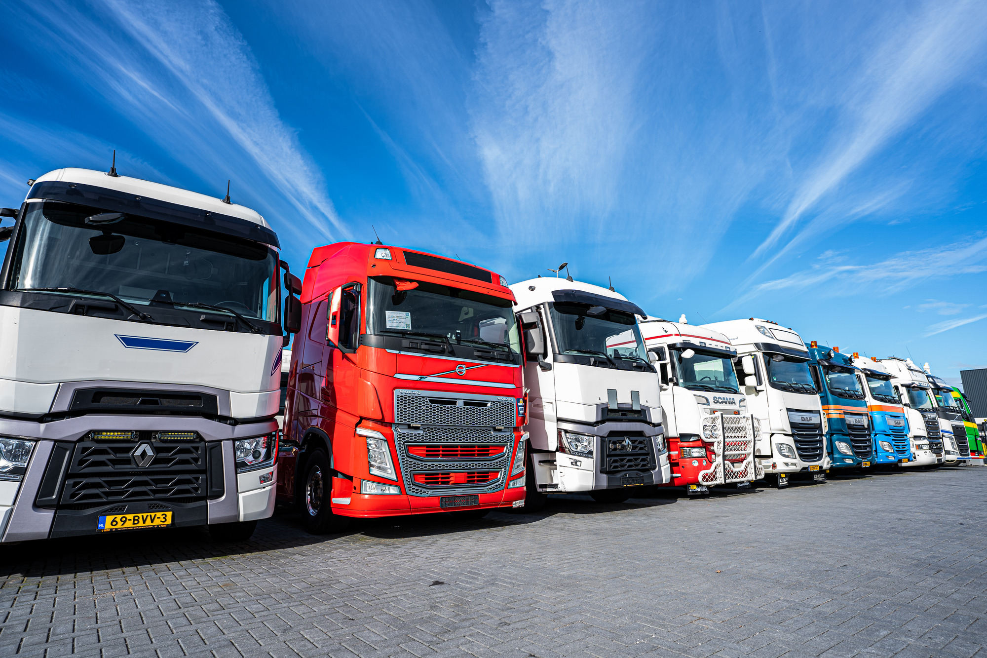 LVS Used TRUCKS - Auflieger - Ladebordwand undefined: das Bild 1