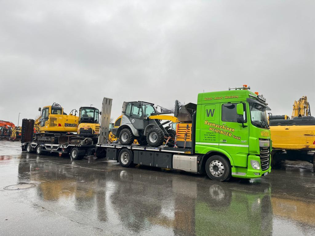 Baumaschinen Weidinger AG undefined: das Bild 8