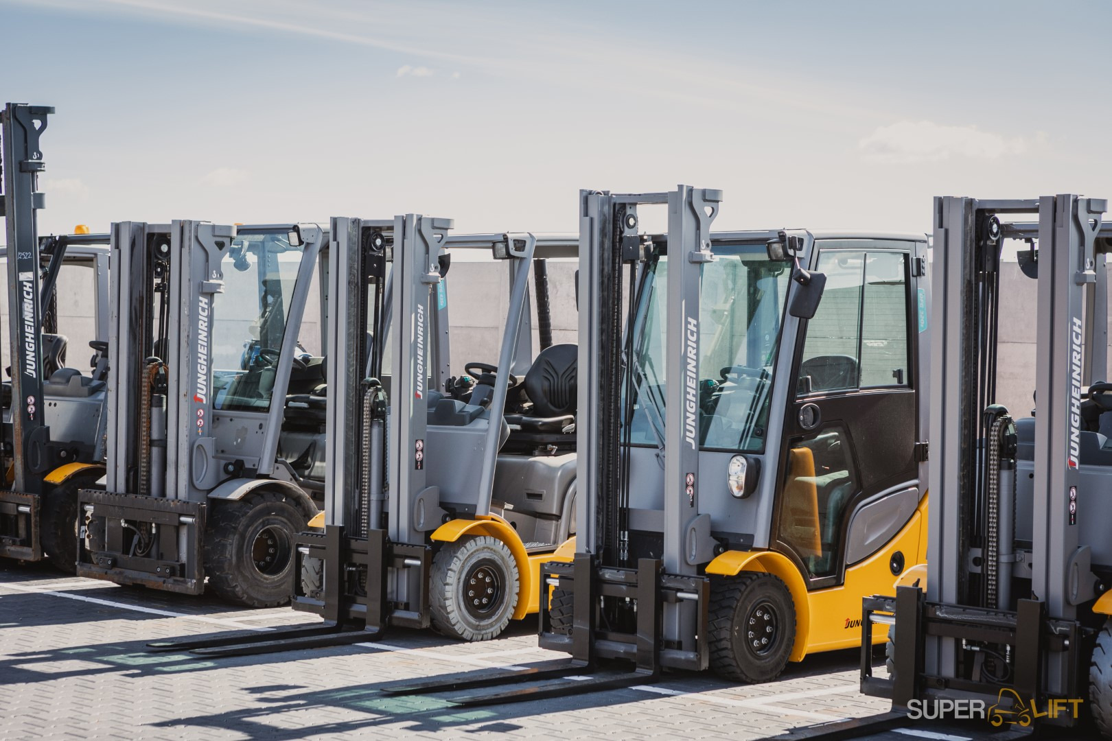 SUPERLIFT - Angebote zu verkaufen undefined: das Bild 14